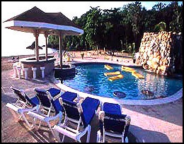 couples san souci poolside